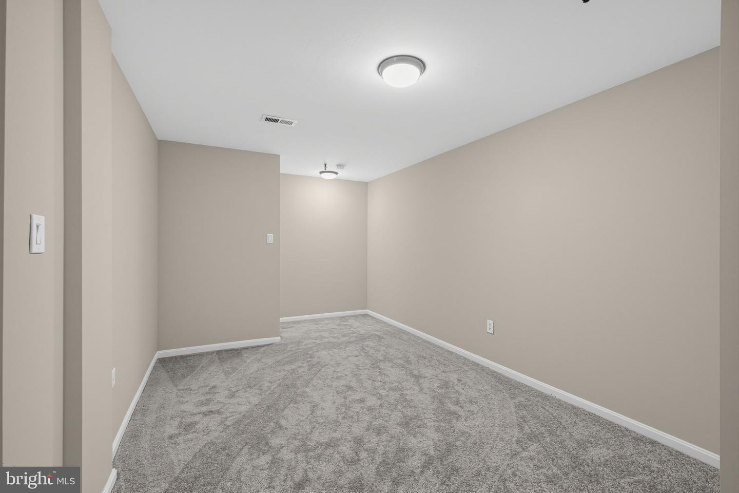 16205 Brookmead Ct Property Photo 24