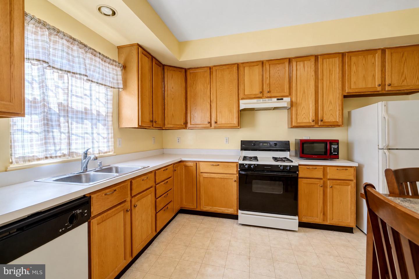 7305 Rotunda Ct Property Photo 3