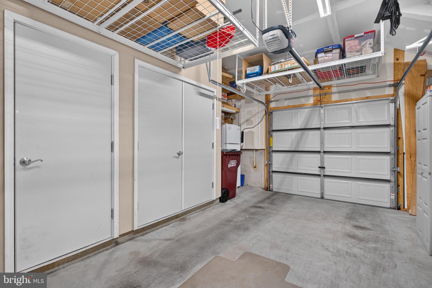 4644 Woodberry St Property Photo 10