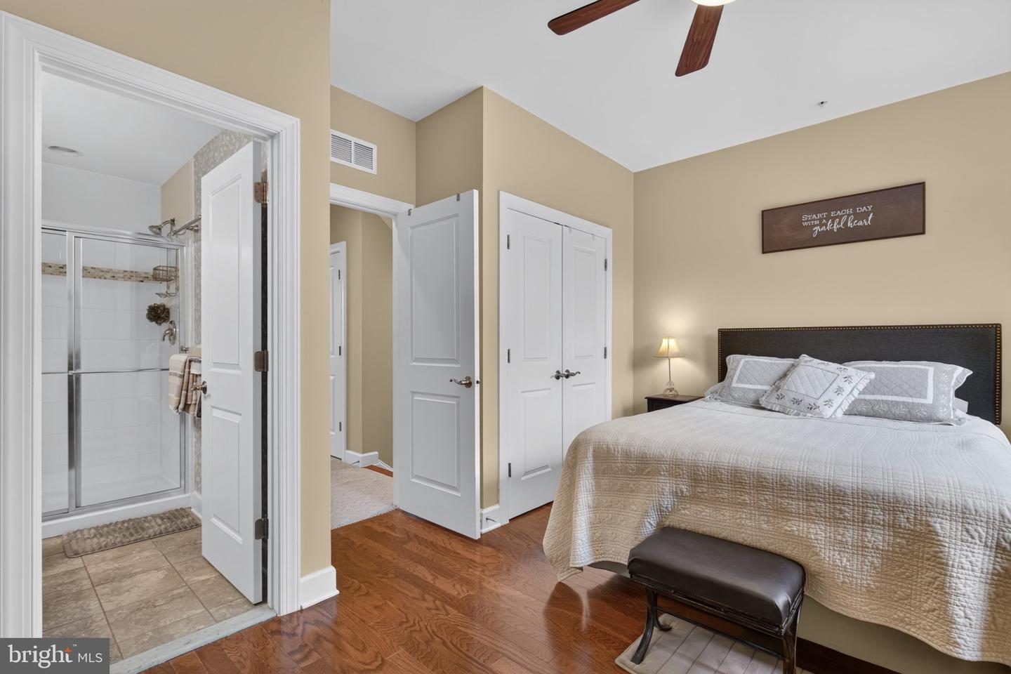4644 Woodberry St Property Photo 25
