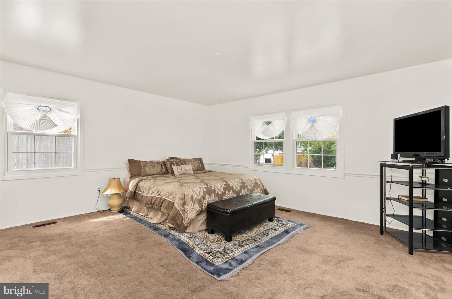 9203 Twin Hill Ln Property Photo 36