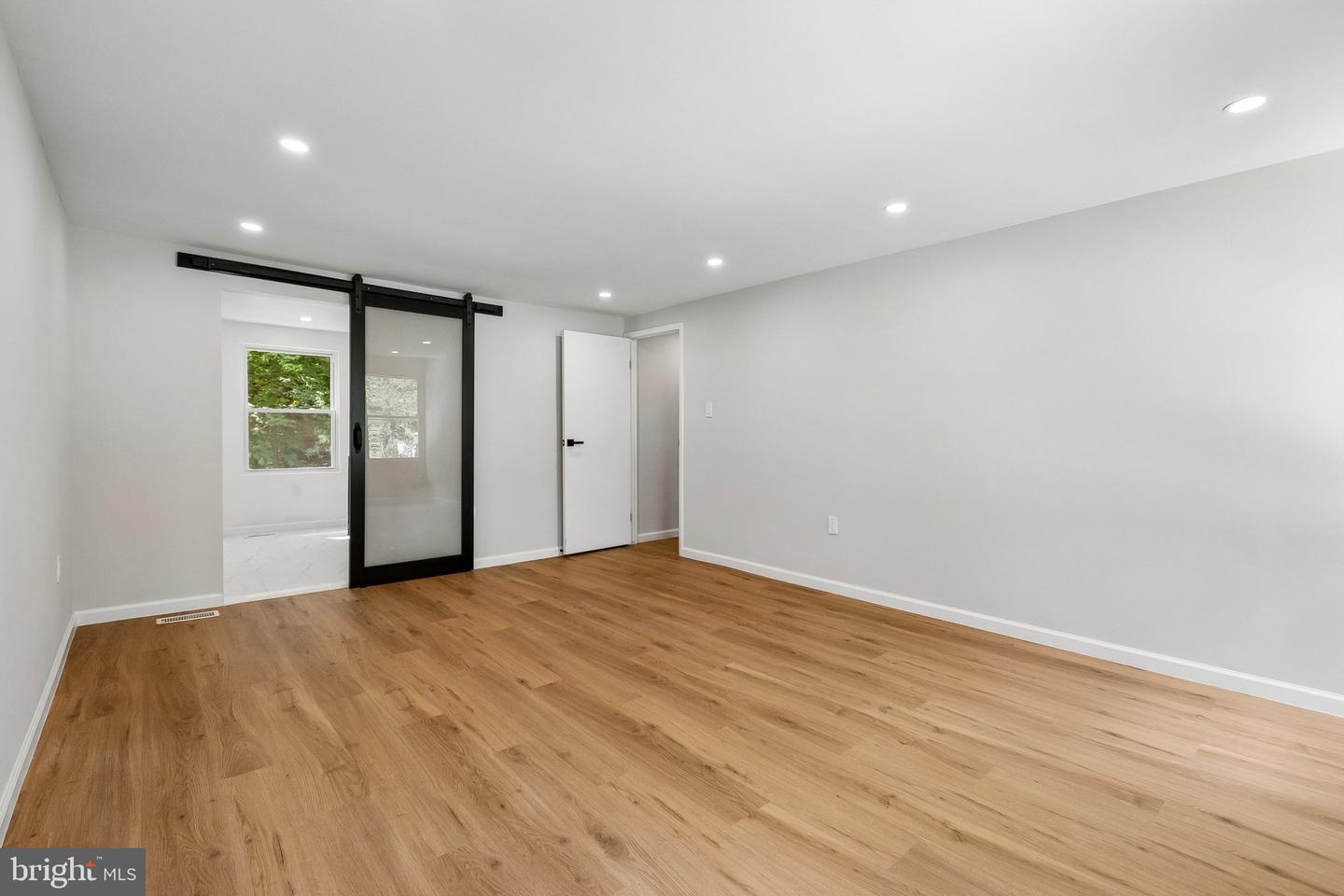 12930 Asbury Dr Property Photo 23