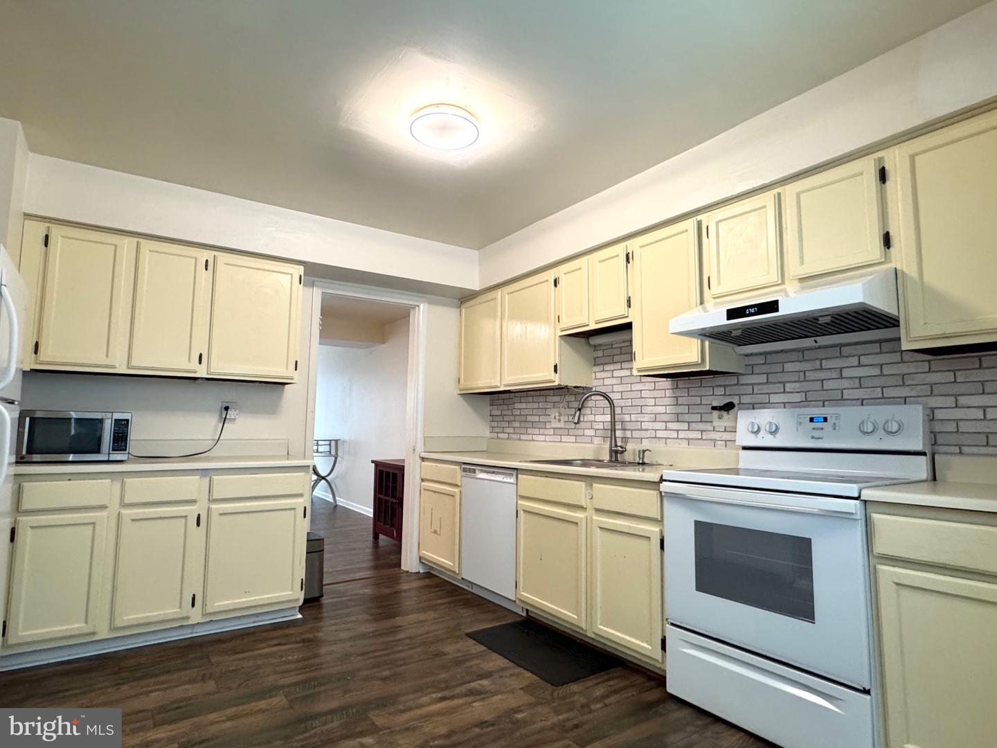 14841 Ashford Pl Property Photo 7