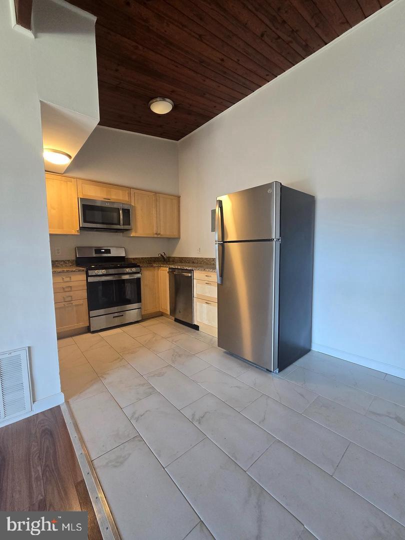 7405 18th Ave #20-205 Property Photo 8