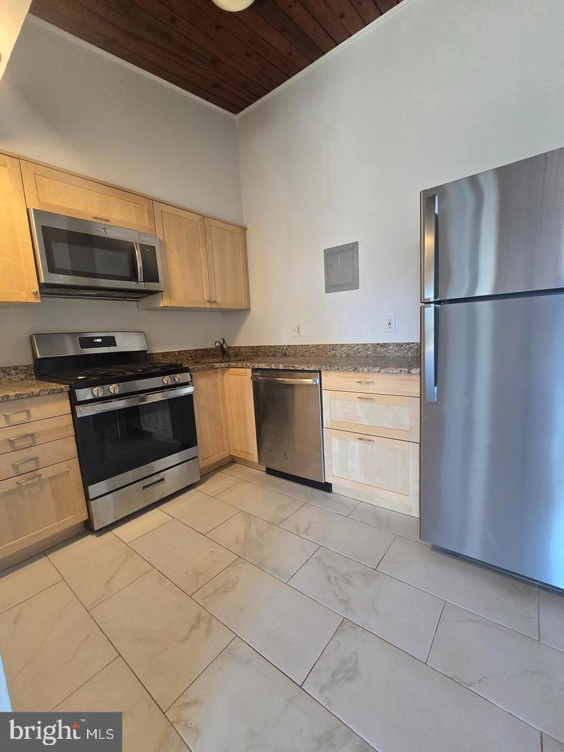 7405 18th Ave #20-205 Property Photo 10
