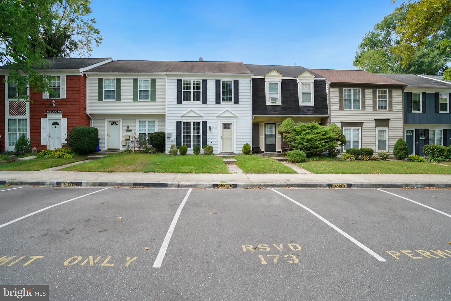 2279 Prince Of Wales Ct Property Photo 3