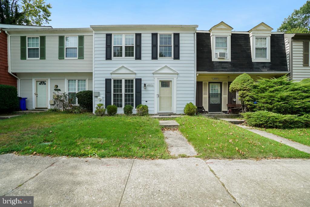 2279 Prince Of Wales Ct Property Photo 4