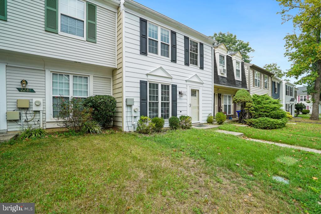 2279 Prince Of Wales Ct Property Photo 7