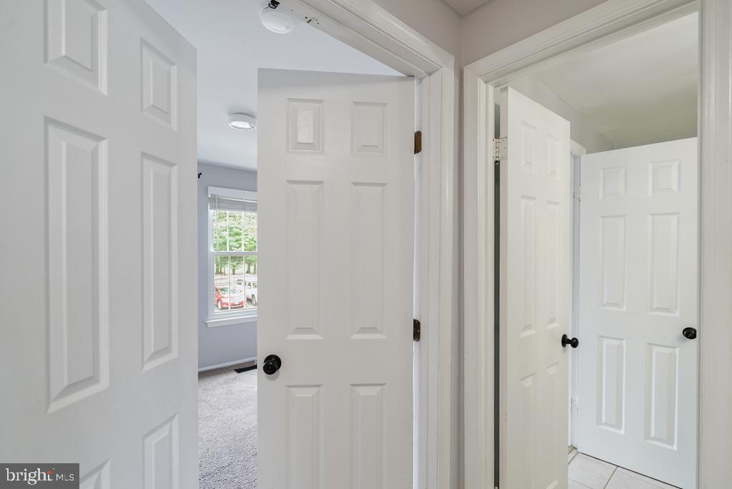 2279 Prince Of Wales Ct Property Photo 28