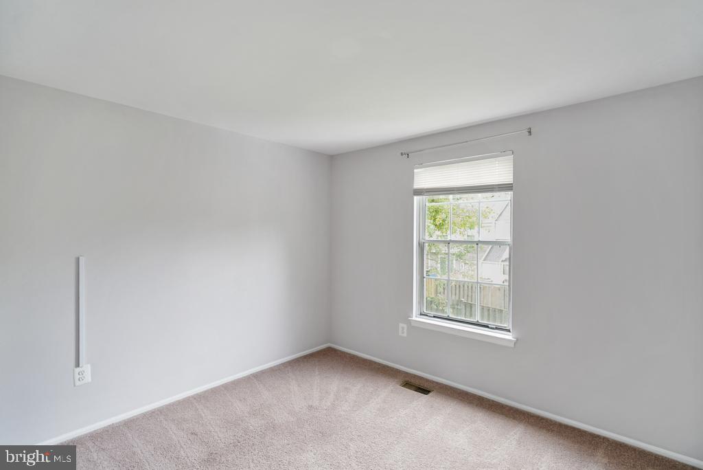 2279 Prince Of Wales Ct Property Photo 30