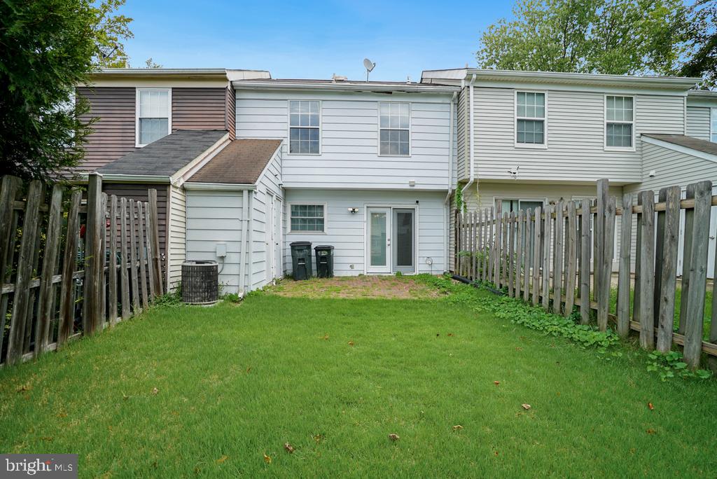 2279 Prince Of Wales Ct Property Photo 39