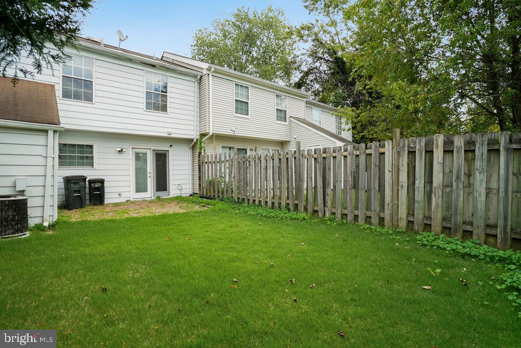 2279 Prince Of Wales Ct Property Photo 40