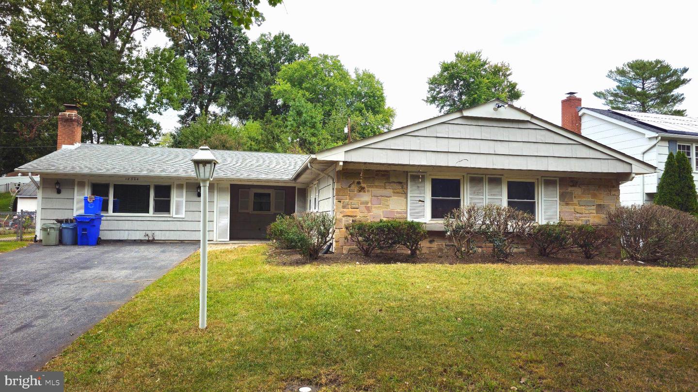 12304 Melling Property Photo 1
