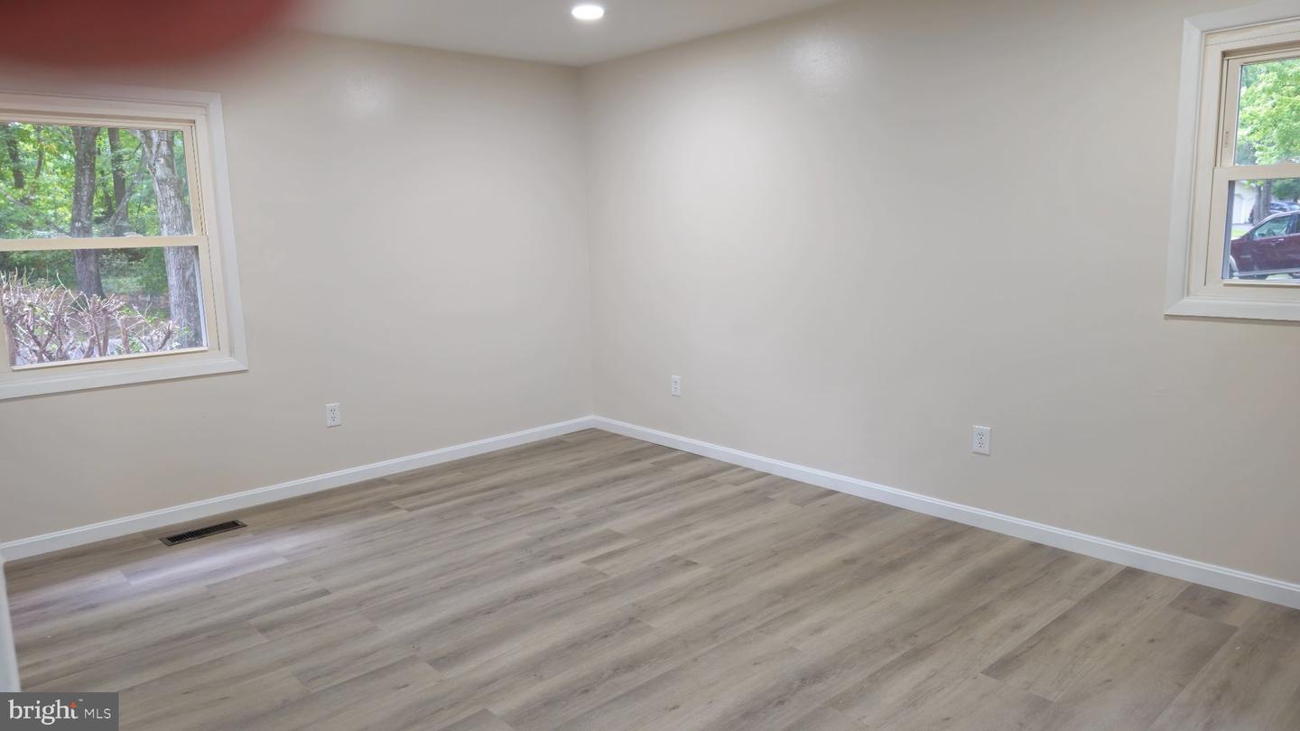12304 Melling Property Photo 9