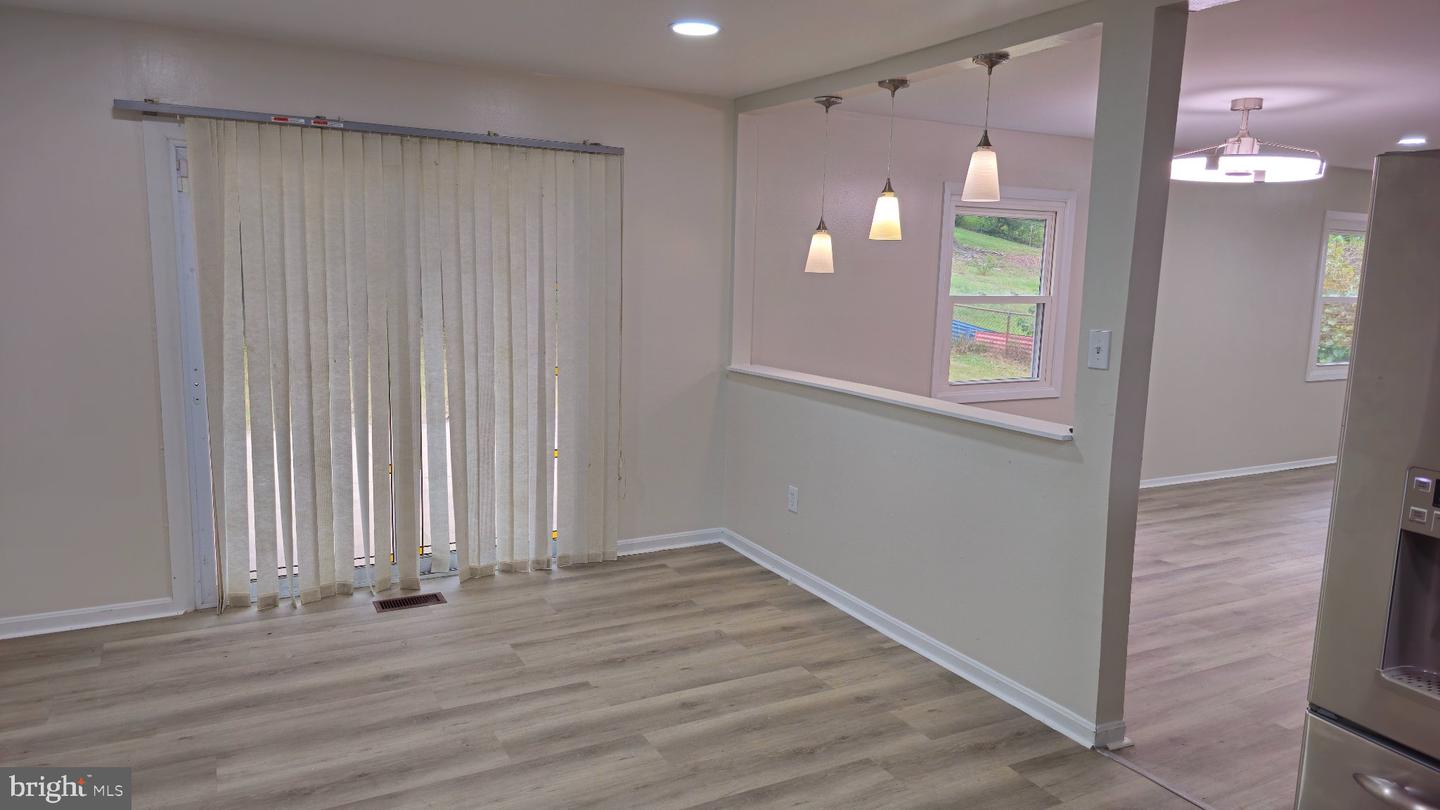 12304 Melling Property Photo 18