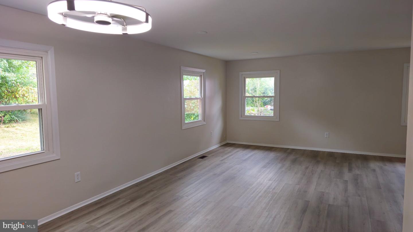 12304 Melling Property Photo 35