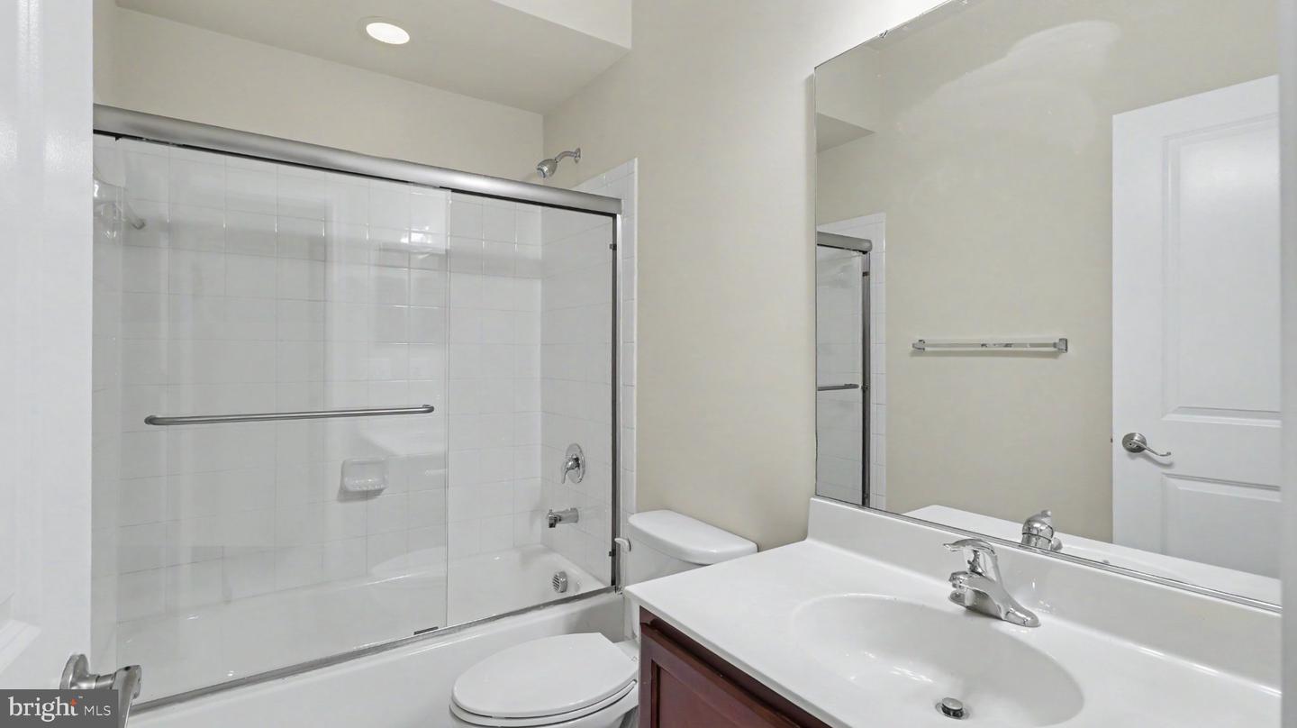 MDPG2219168 Property Photo 24