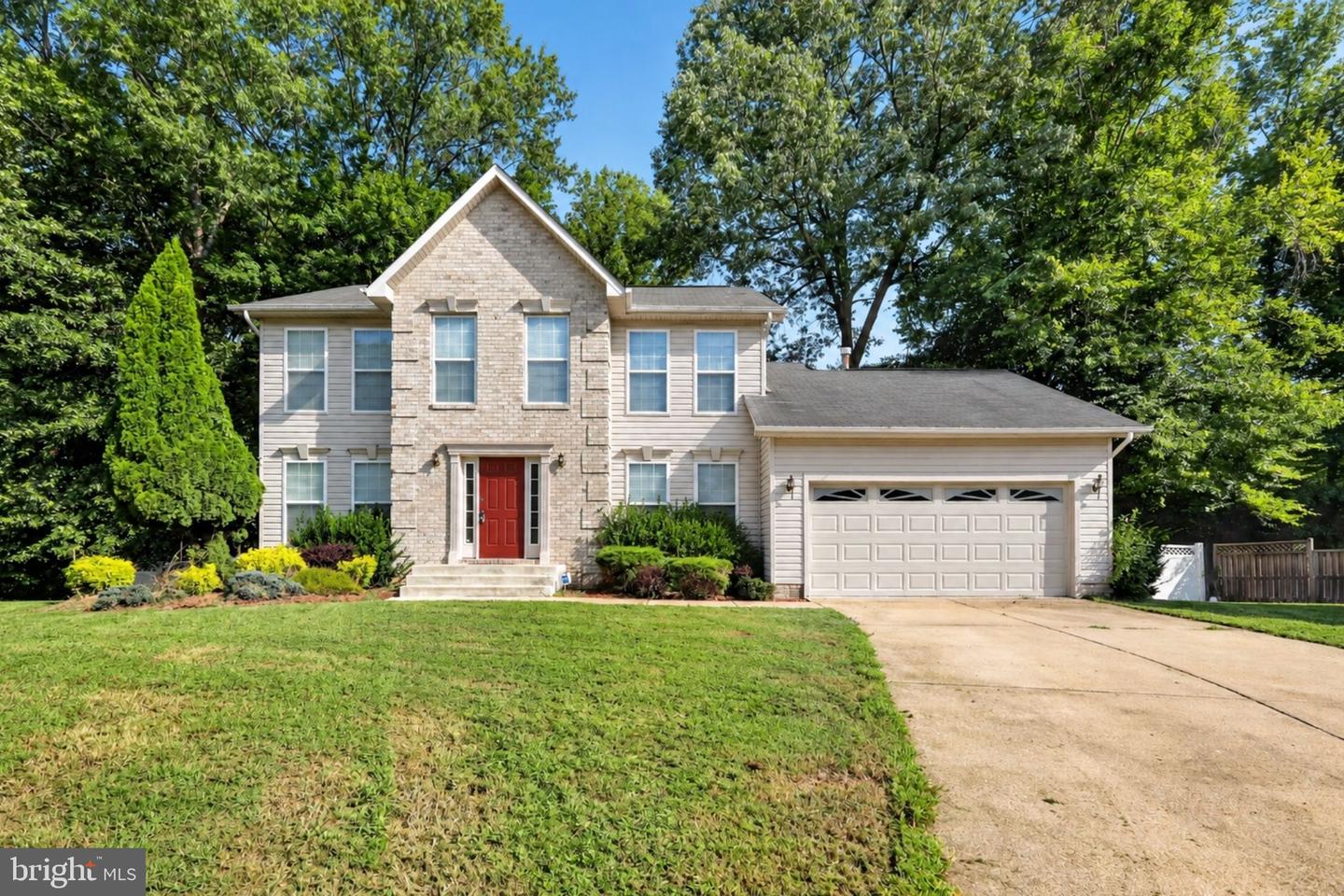 9109 Helmsley Dr Property Photo 1