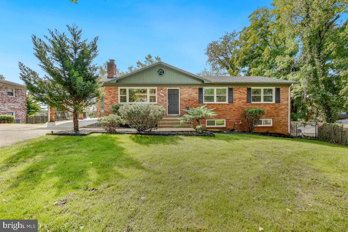 410 Aqua Lynn Dr Property Photo 1