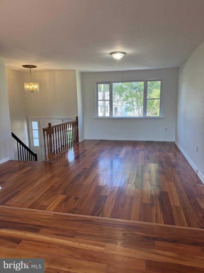 9201 51st Ave Property Photo 2