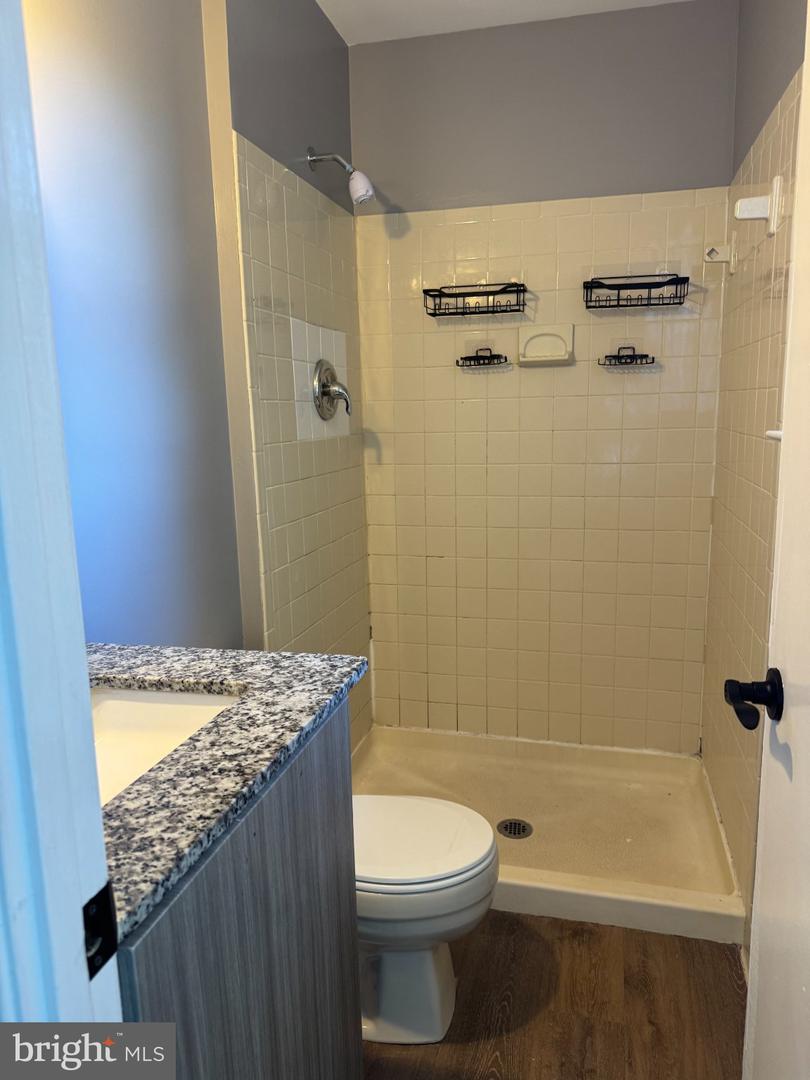 9201 51st Ave Property Photo 9