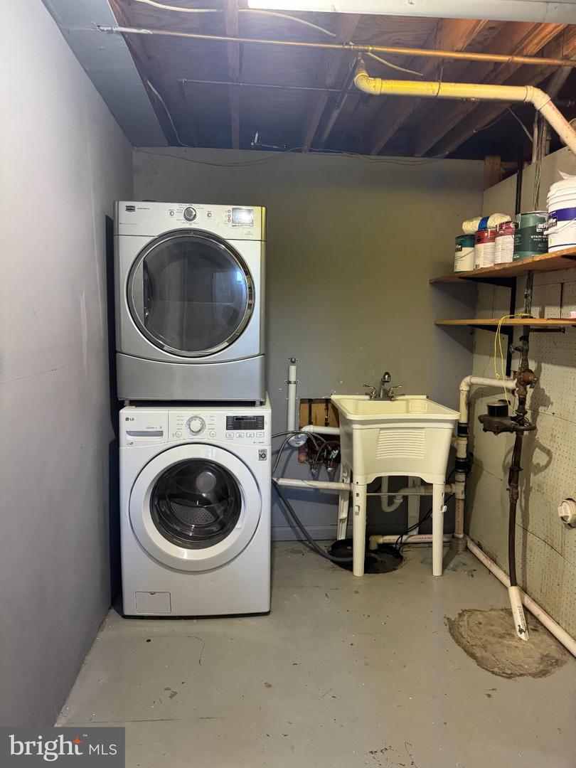 9201 51st Ave Property Photo 19