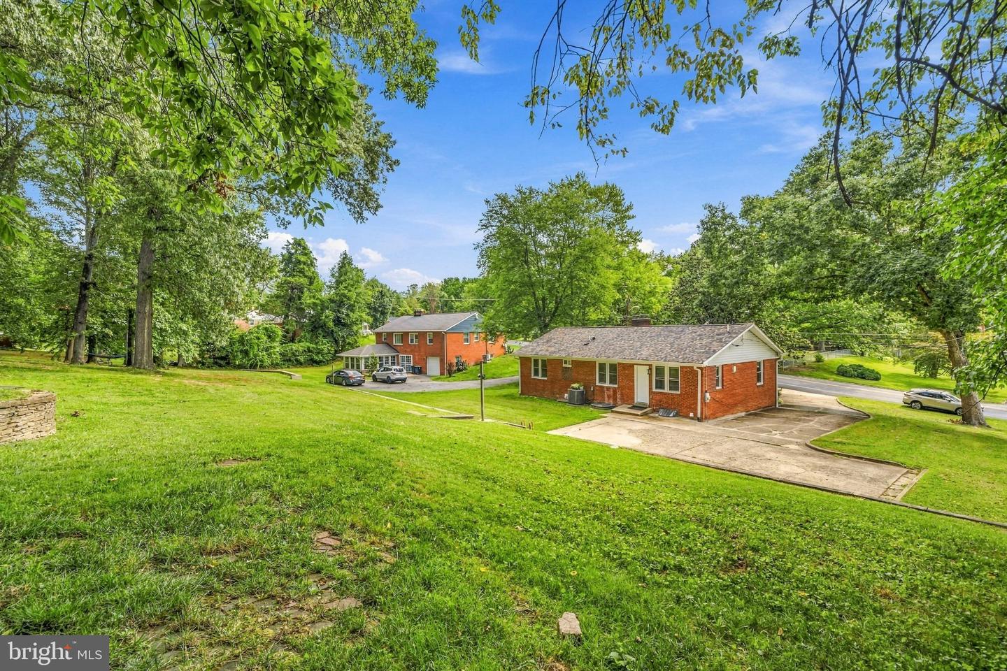 4804 Henderson Rd Property Photo 44