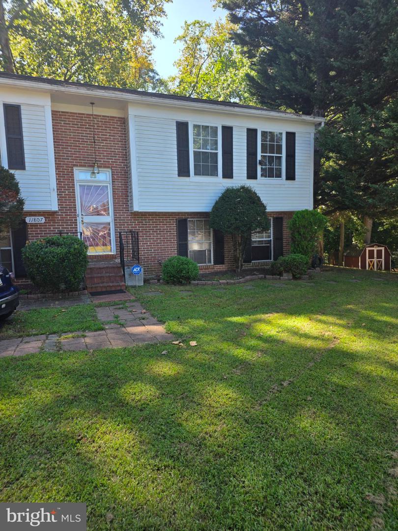 11807 Flora Ln Property Photo 1