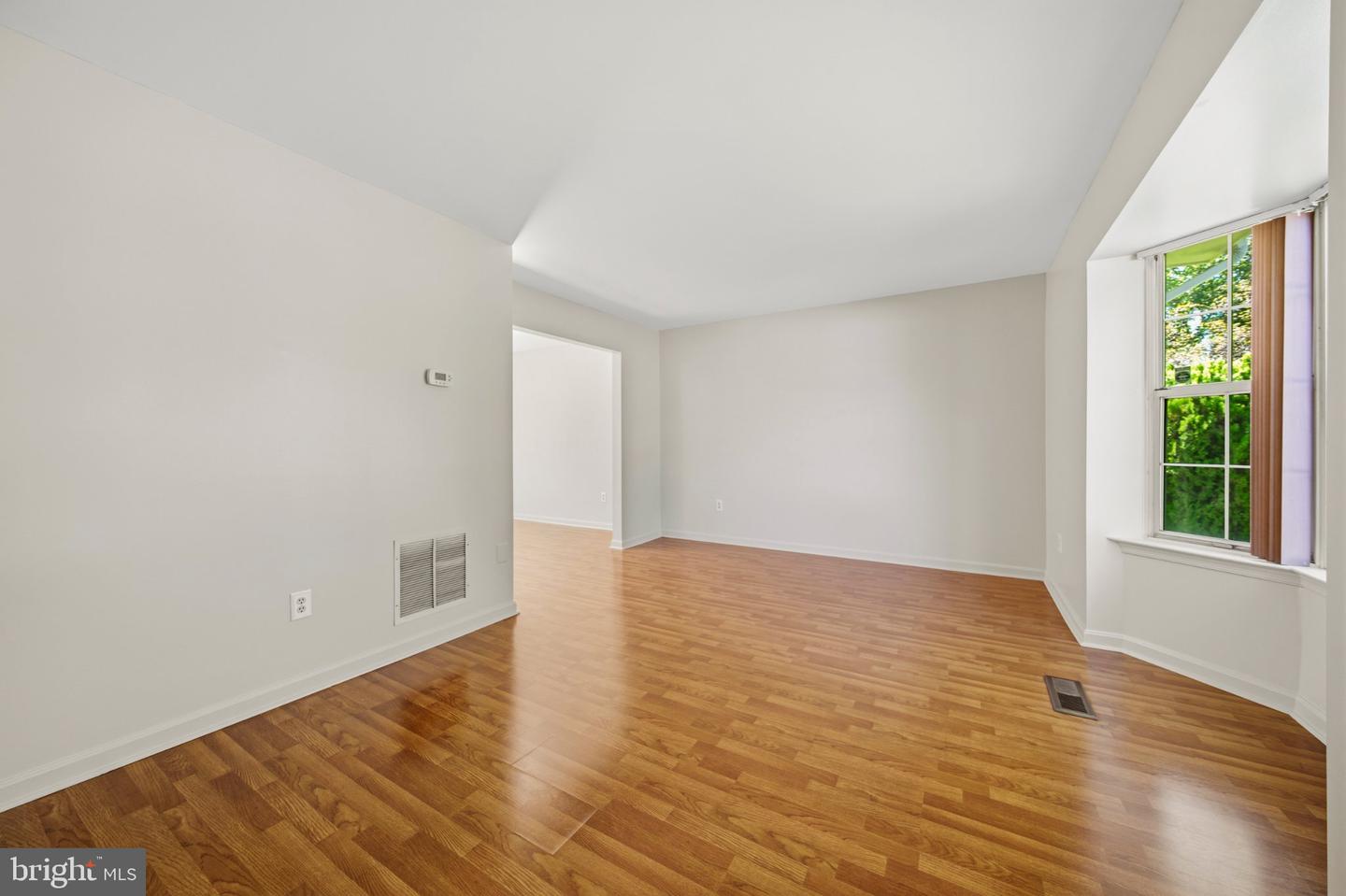 9514 Fox Run Dr Property Photo 4