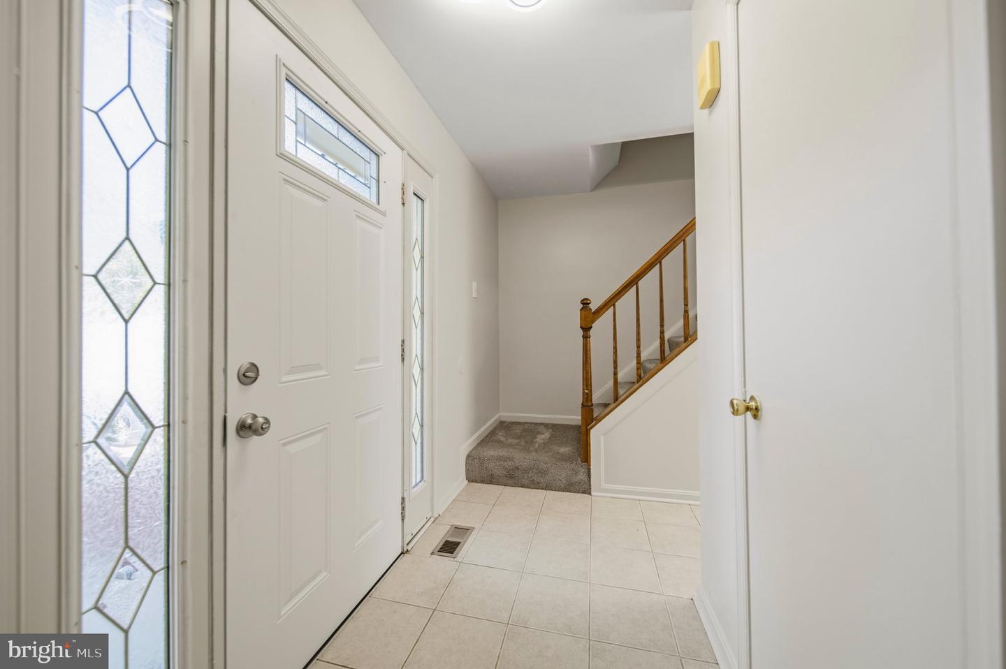 9514 Fox Run Dr Property Photo 5