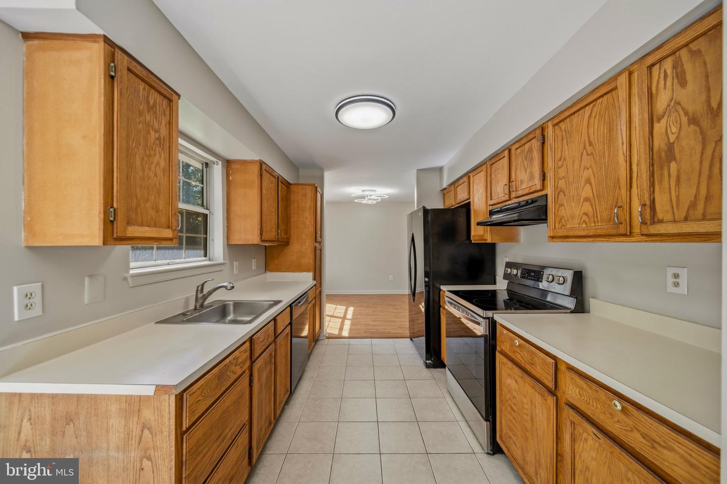 9514 Fox Run Dr Property Photo 11