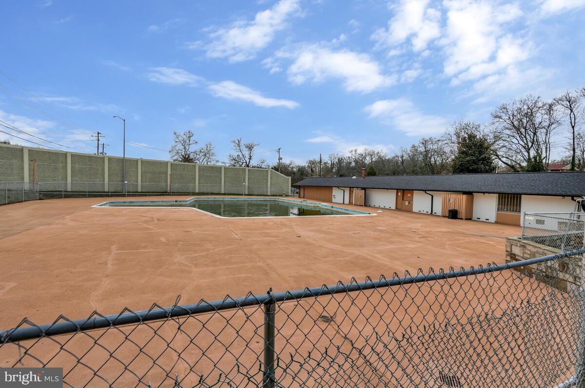 561 Wilson Bridge Dr #b1 Property Photo 26