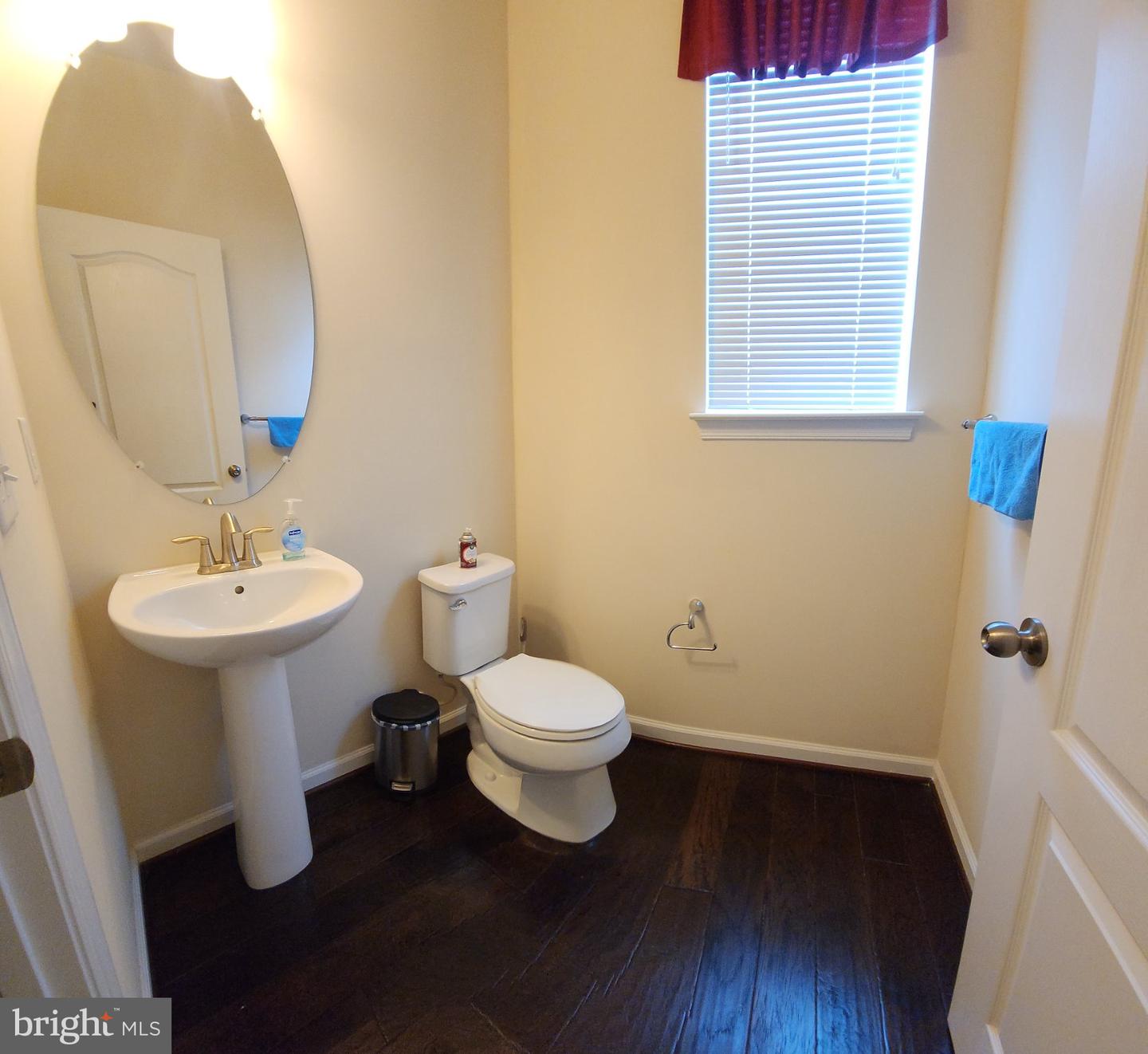 2810 Winterbourne Dr Property Photo 17