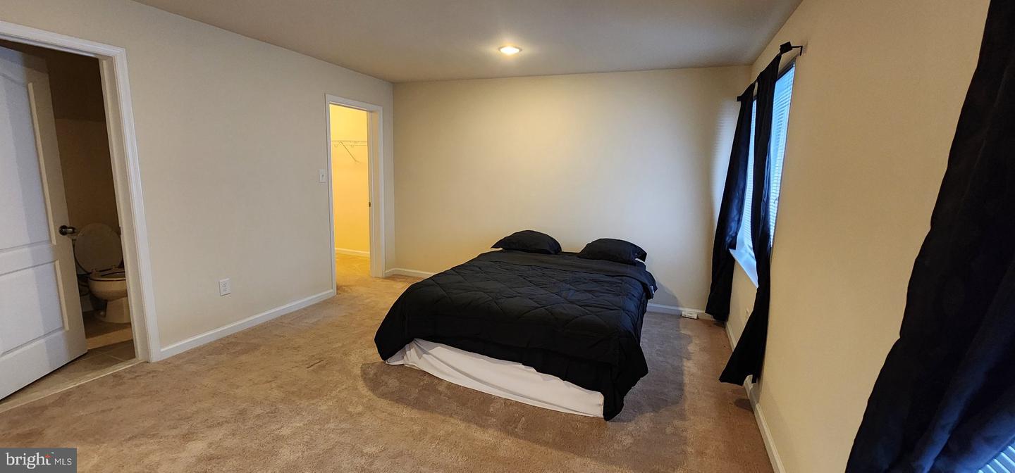 2810 Winterbourne Dr Property Photo 22