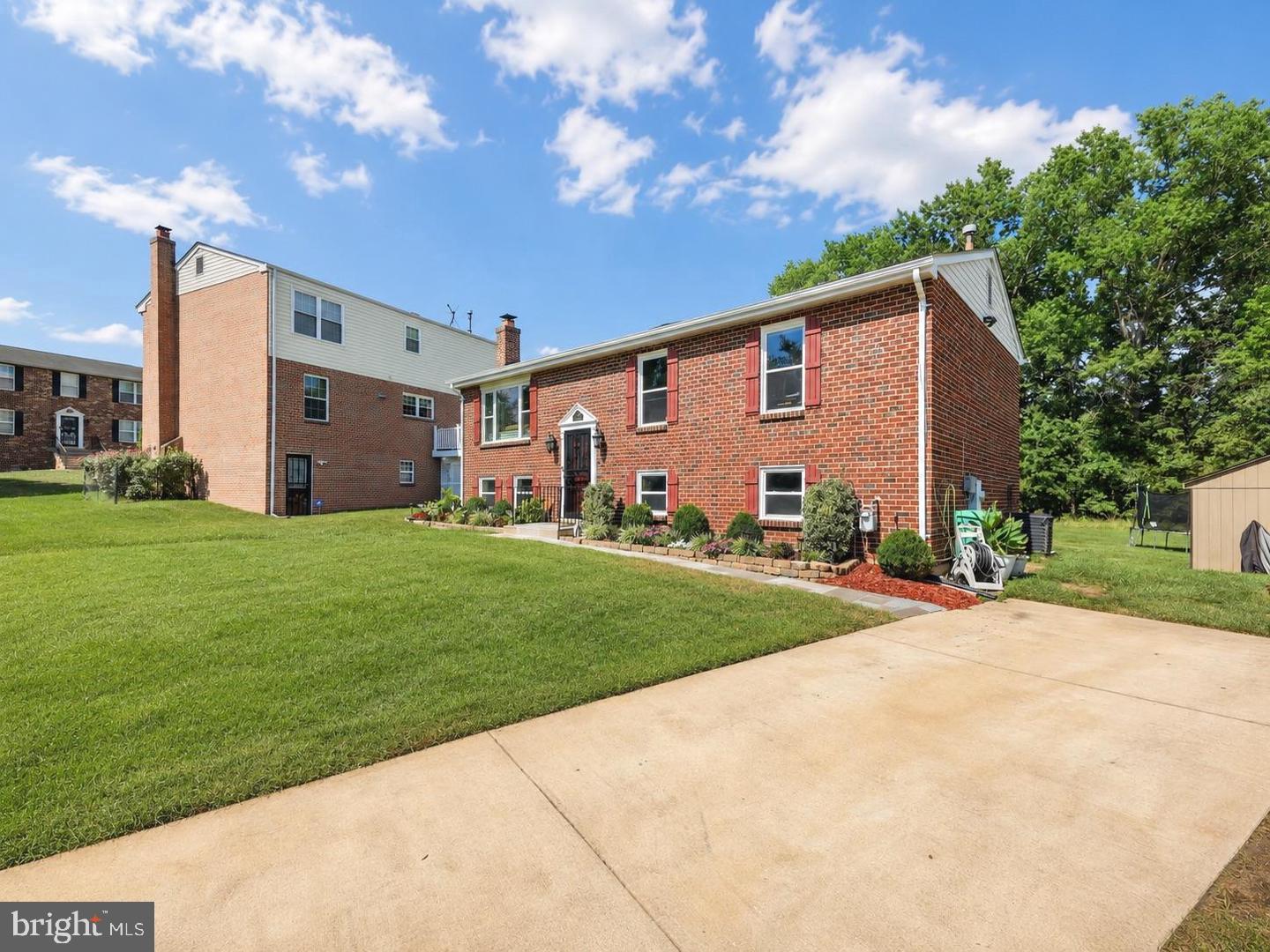 12305 Birchview Dr Property Photo 4