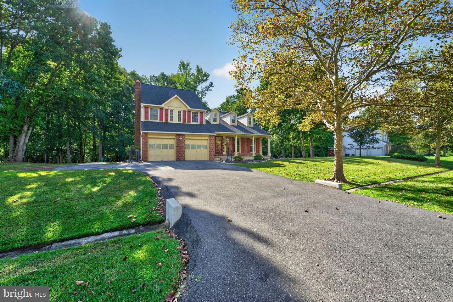 7407 Lake Glen Property Photo 2
