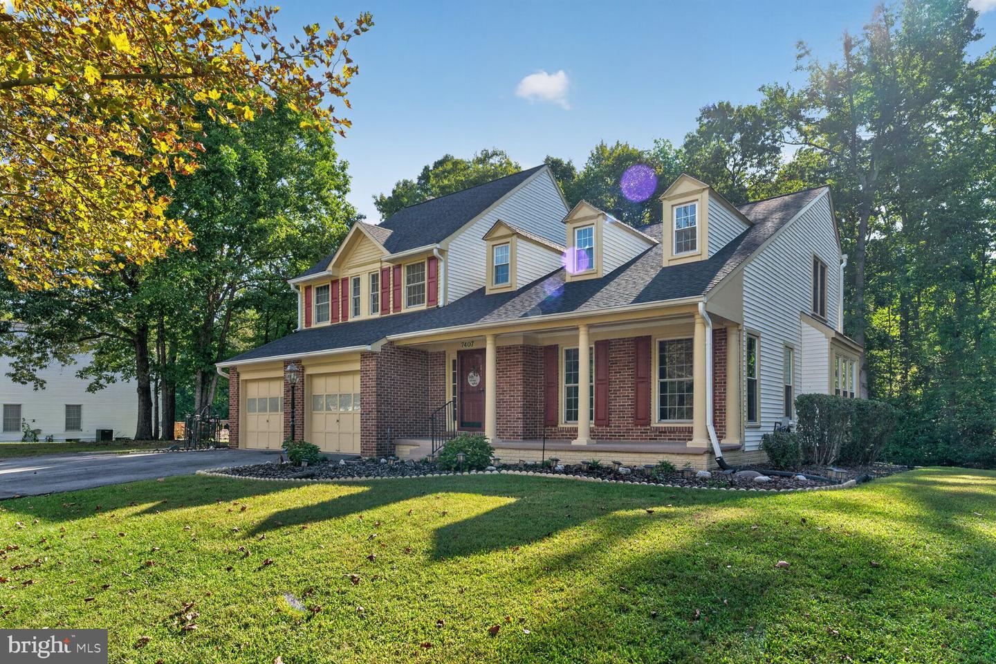 7407 Lake Glen Property Photo 3