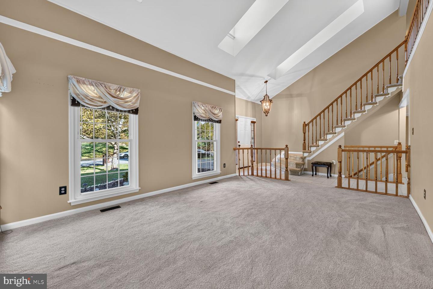 7407 Lake Glen Property Photo 5