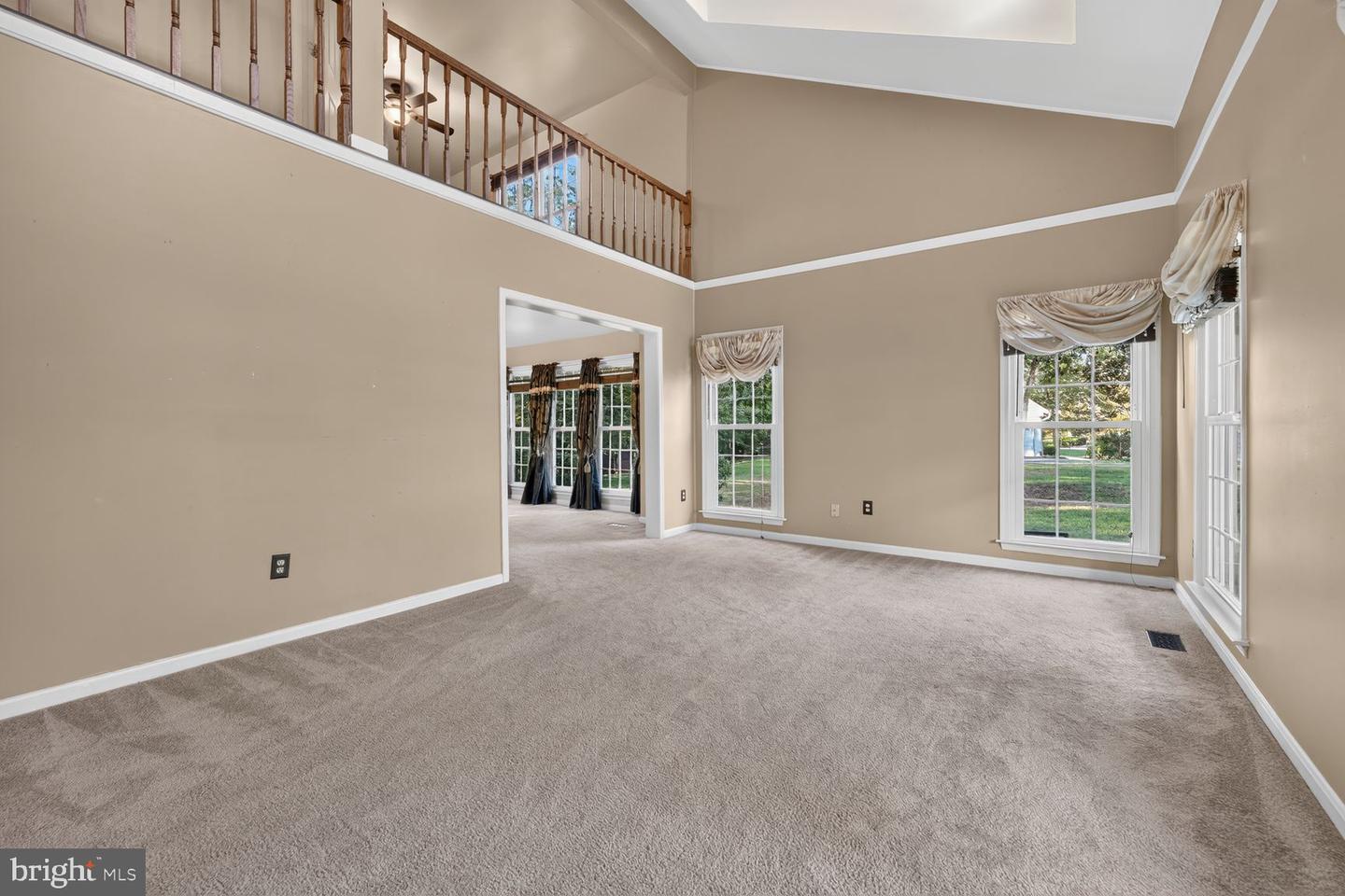 7407 Lake Glen Property Photo 6