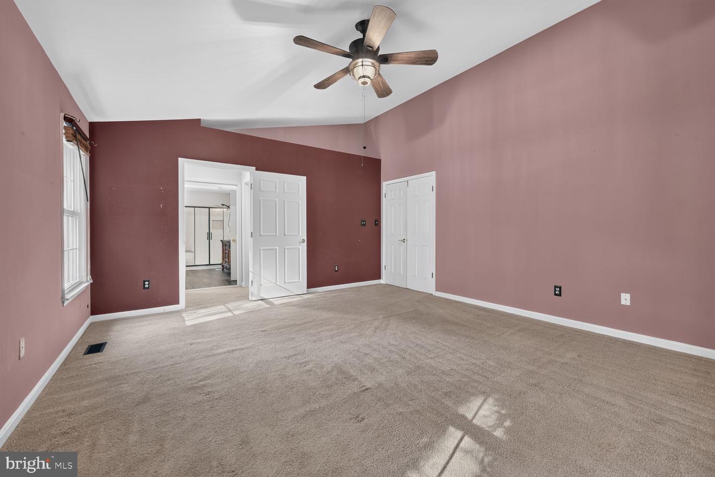 7407 Lake Glen Property Photo 15
