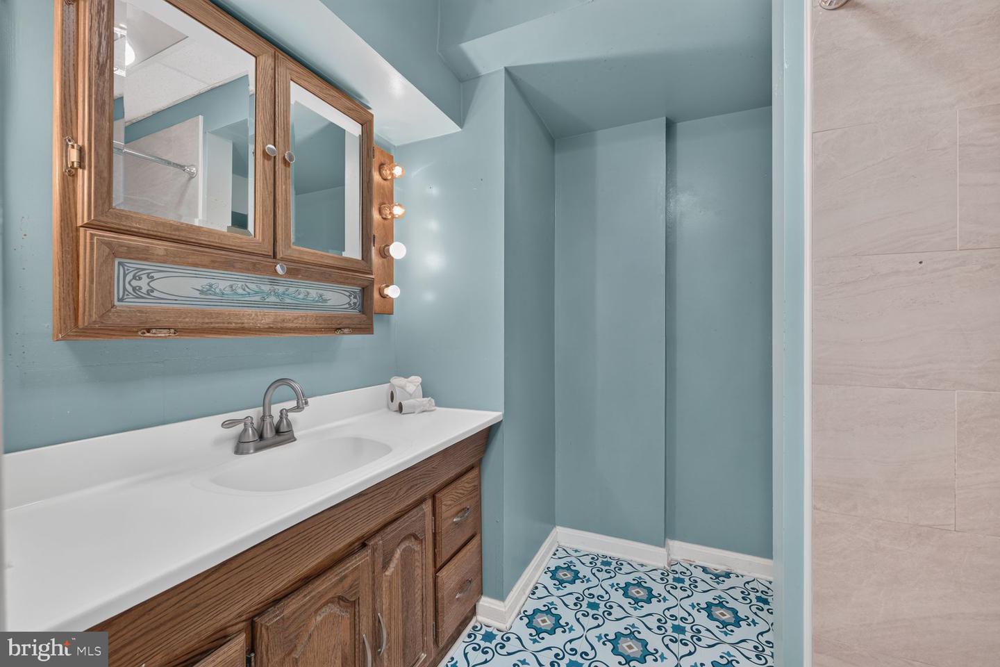 7407 Lake Glen Property Photo 26