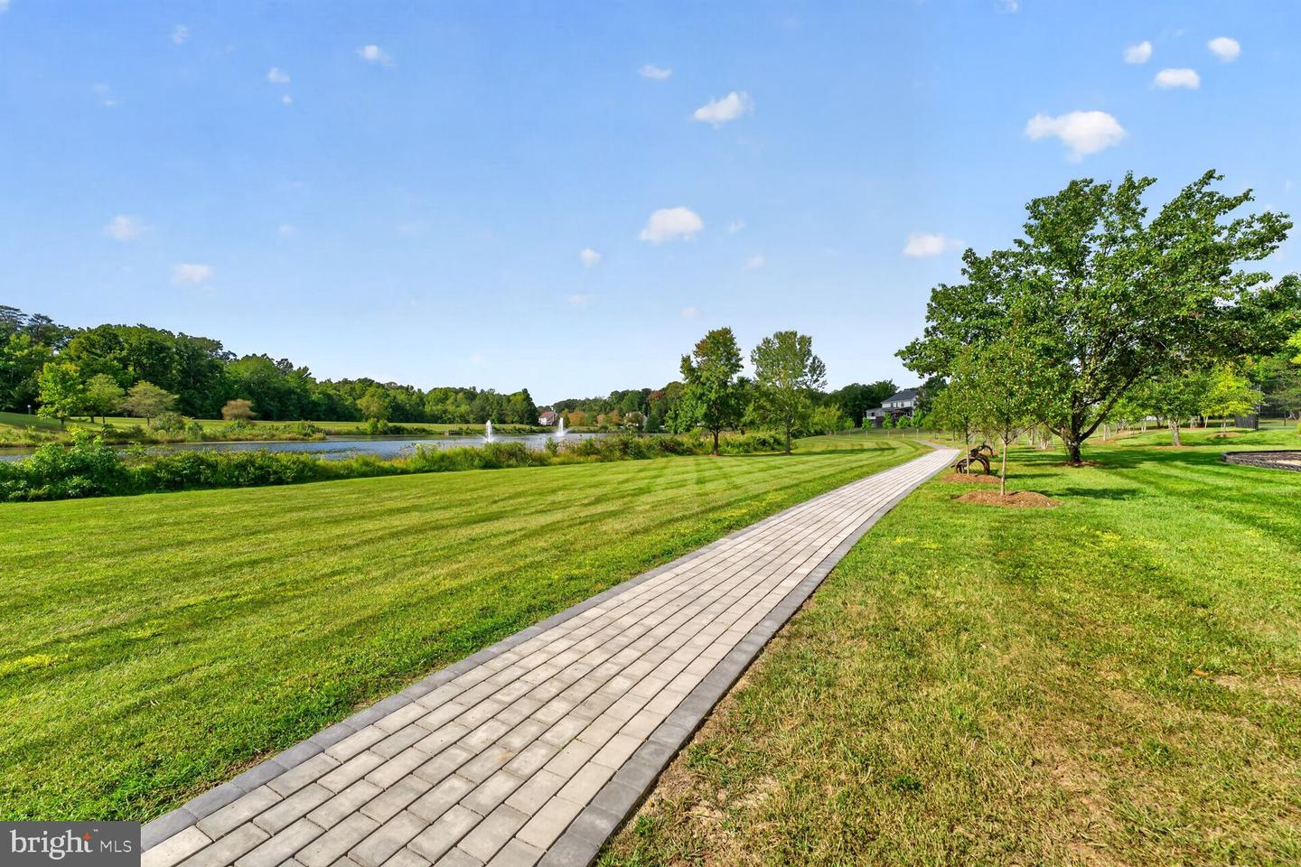 7407 Lake Glen Property Photo 42