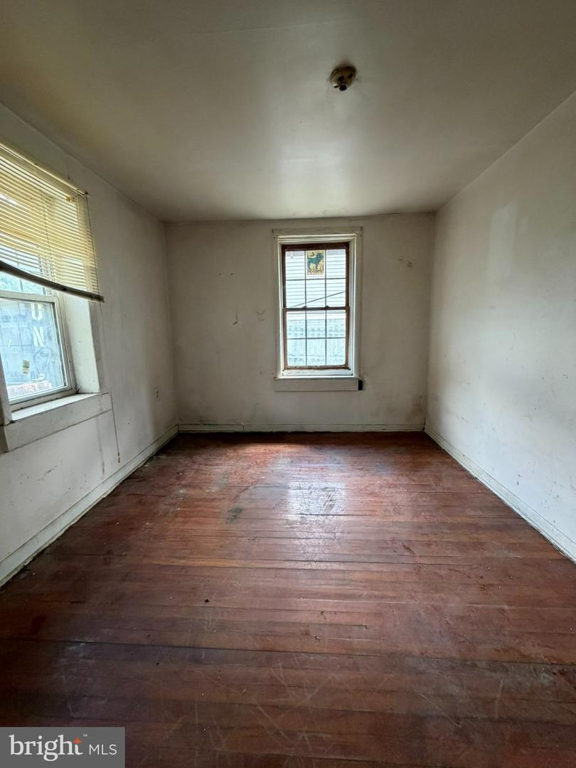 1312 Eli Pl Property Photo 4