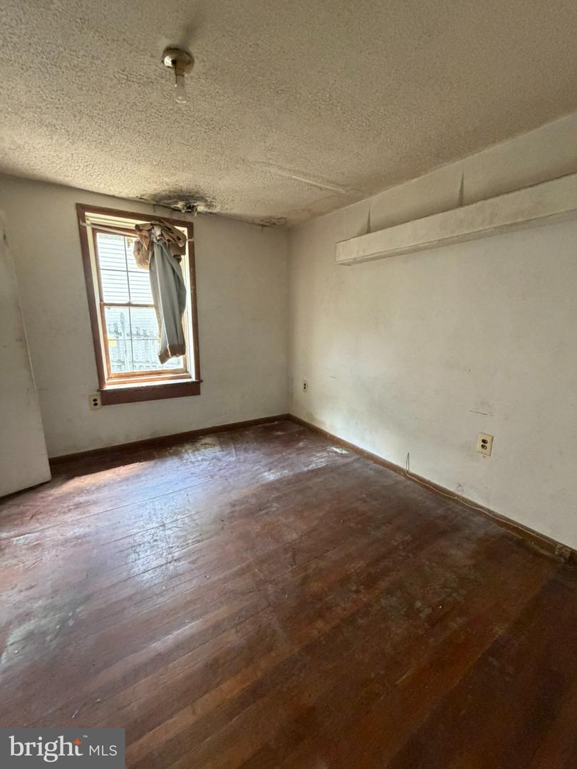 1312 Eli Pl Property Photo 10