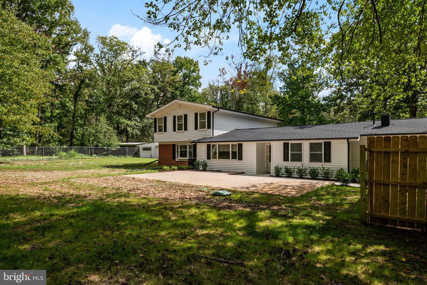 17705 Queen Anne Rd Property Photo 4