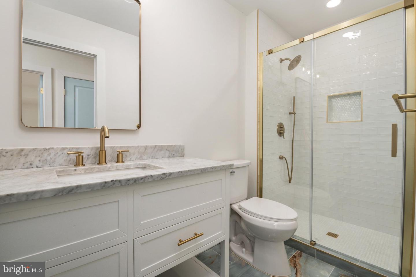 17705 Queen Anne Rd Property Photo 17