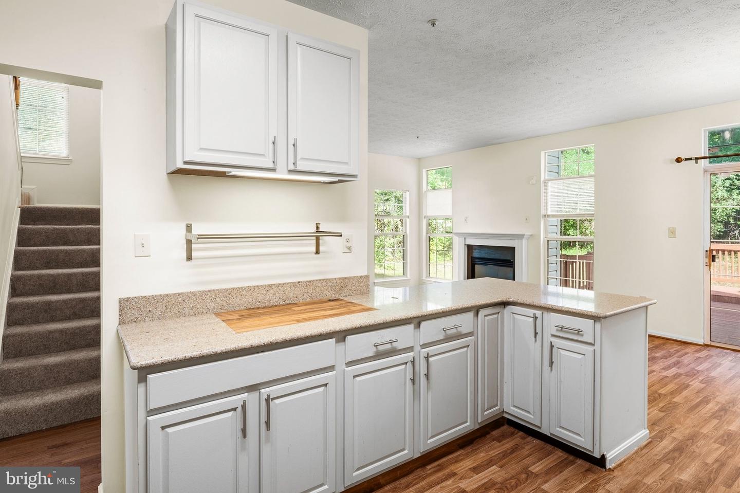 6035 Grenfell Loop Property Photo 8