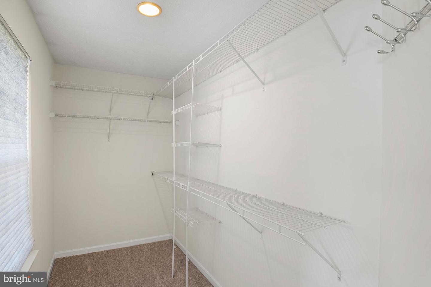6035 Grenfell Loop Property Photo 13