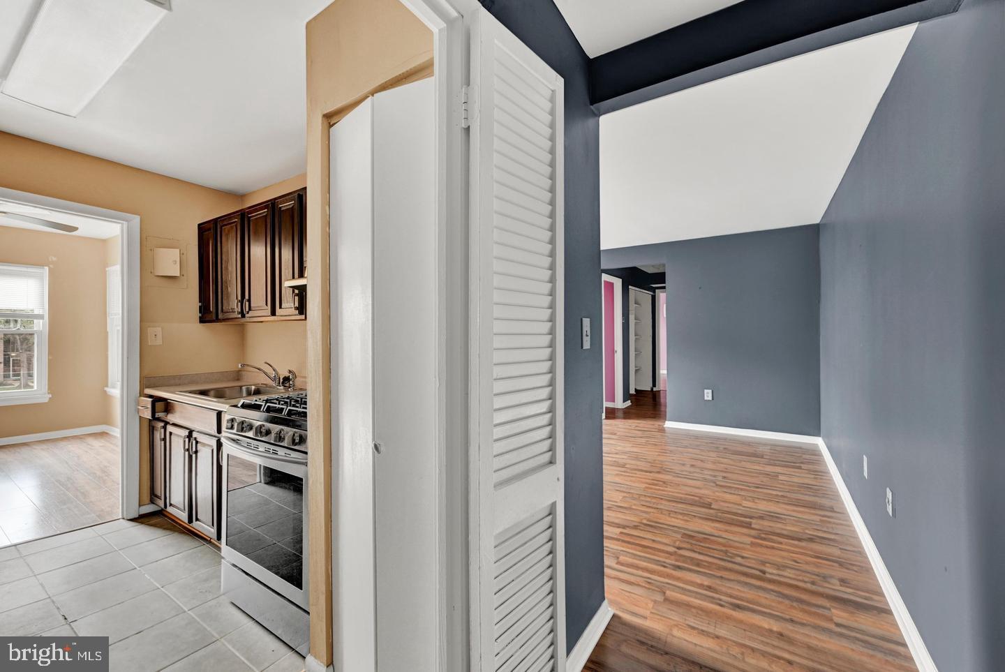 3841 Saint Barnabas #201 Property Photo 3