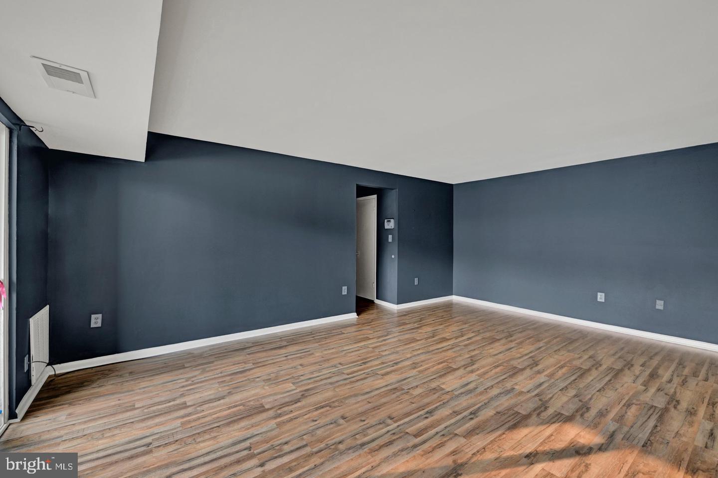 3841 Saint Barnabas #201 Property Photo 9